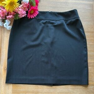 Women’s Vintage Fashion Bug Black Pin Striped Skirt Size 16